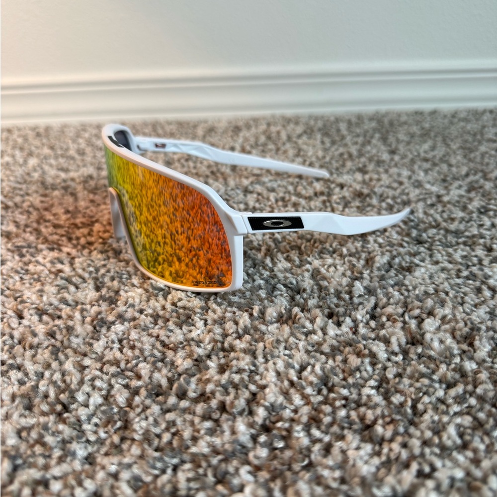 Oakley Sutros - Picture 3 of 7